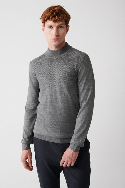 Men's Grey Knit Sweater - 8