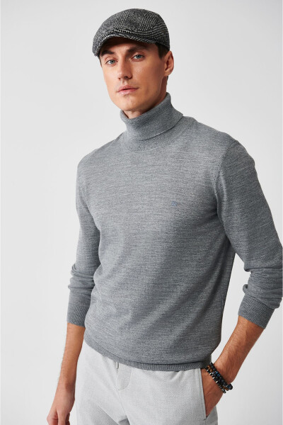 Men's Grey Knit Sweater - 6