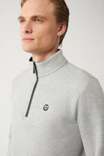 Men's Grey Stand-up Collar Zippered 3 Thread Brushed Sweatshirt E001020-Grey - AVVA (1)