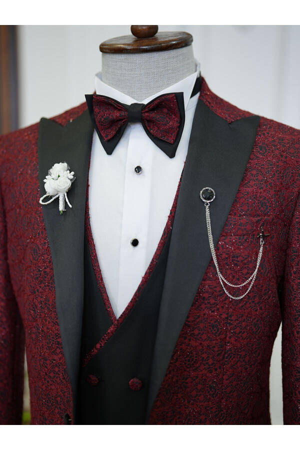 Men's Jacquard Tuxedo Groom Suit with Swallowtail Collar, Italian Cut Slim Fit Jacket, Vest, Pants and Bow Tie - 4