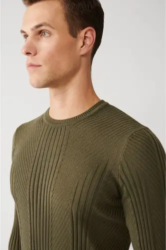 Men's Khaki Crew Neck Patterned Knit Sweater A32y5 - Modazone (1)