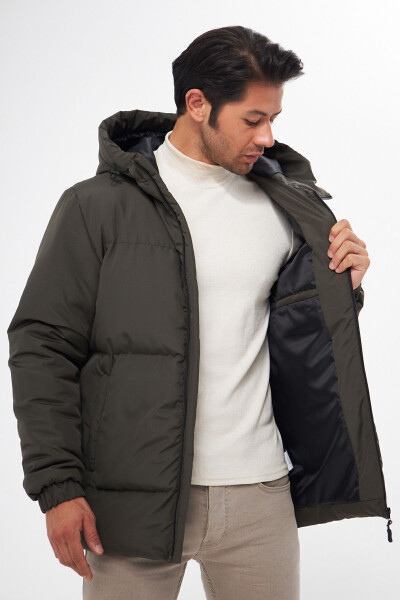 Men's Khaki Lined Hooded Puffer Winter Sports Jacket - 30