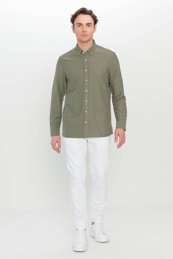 Men's Khaki Slim Fit Narrow Cut Buttoned Collar Textured Gaufrered Patterned Shirt - 2