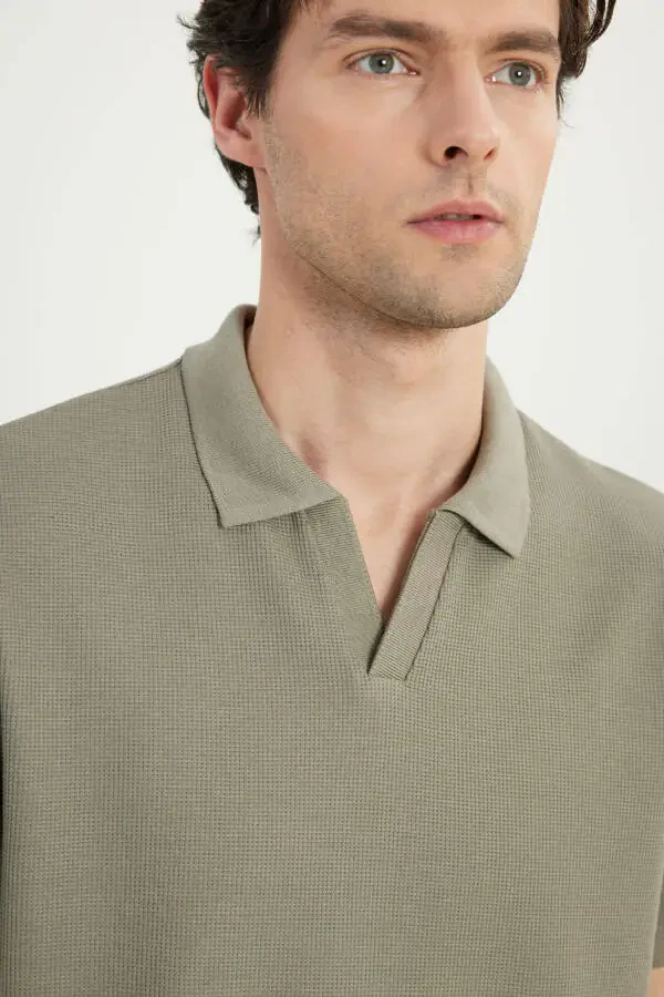 Men's Khaki Slim Fit Narrow Cut Polo Collar Jacquard Stretch T-Shirt - 4