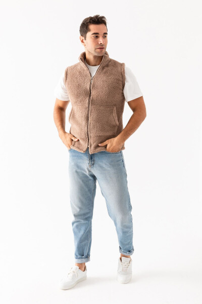 Men's light brown plush vest. - 2