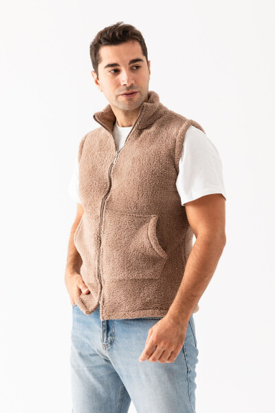 Men's light brown plush vest. - 6