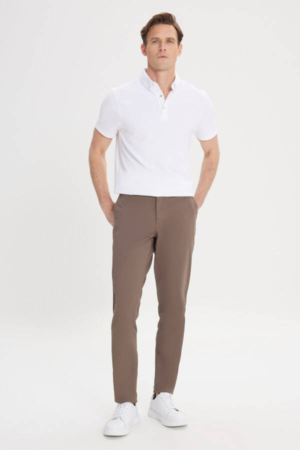 Men's Light Brown Slim Fit Narrow Cut Cotton Side Pocket Elastic Chino Pants - 9