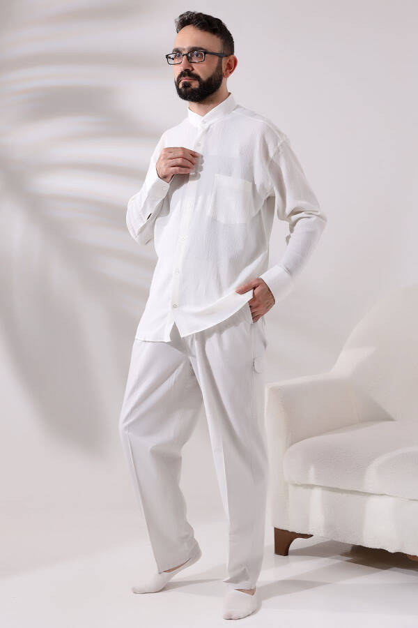 Men's Light Cream Relaxed Fit Side Pockets Elastic Waist Cargo Hajj and Umrah Pants - 2