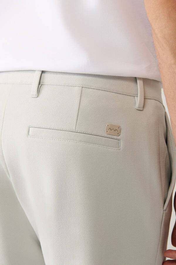 Men's Light Grey Pedasa Carrot Fit Trousers with Side Pockets, Classic Waist, Knitted Cotton A41y3013 - 7