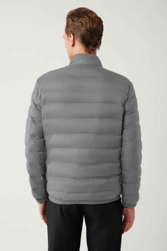 Men's Light Grey Stand-Up Collar Water Repellent Windproof Lightweight Padded Jacket E006019-Light Grey - 3