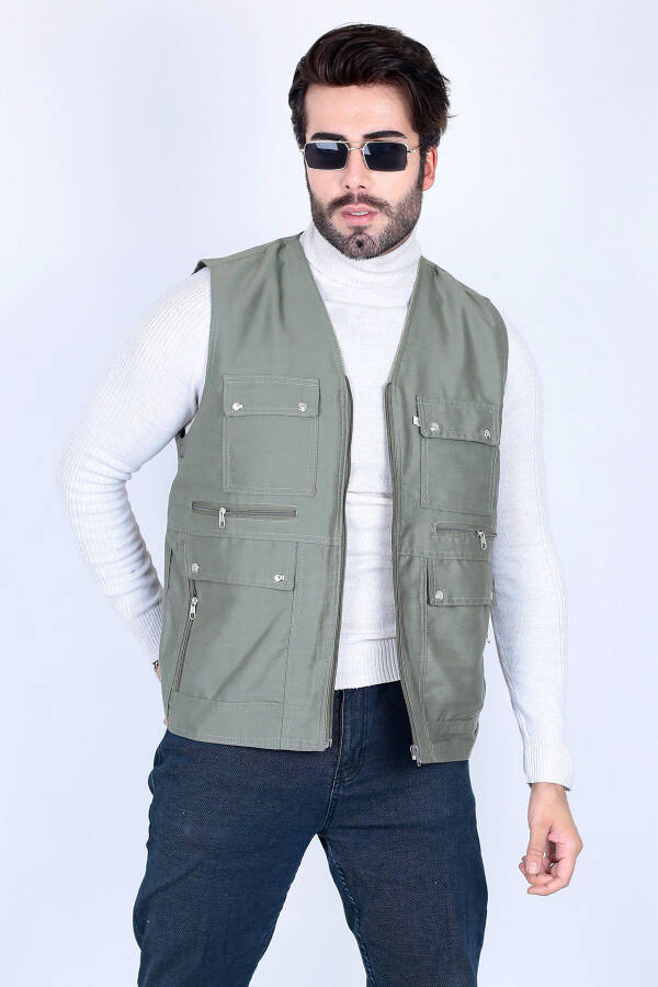 Men's linen vest with multiple pockets, perfect for summer. - 3