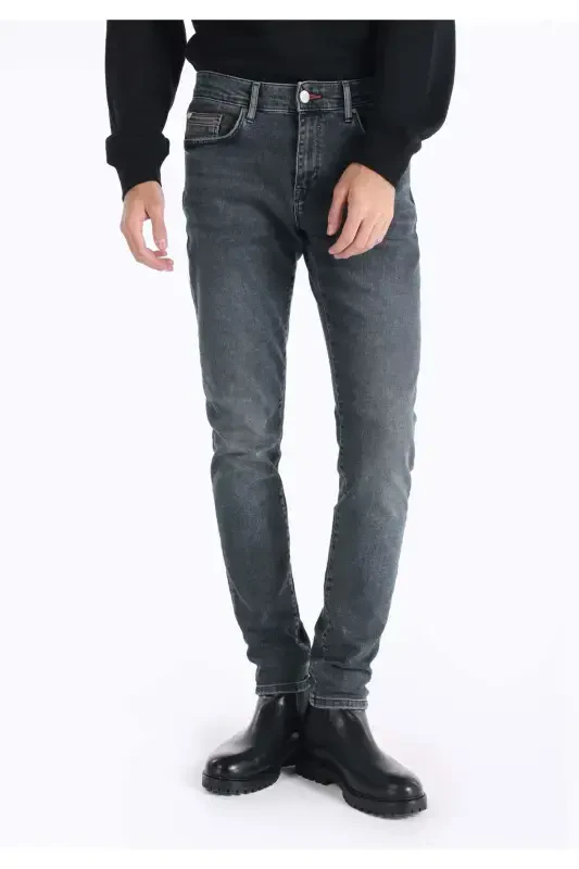 Men's low rise, straight leg, dark blue, slim fit 041 Danny pants. - 4