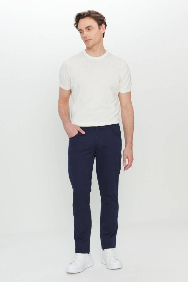 Men's Navy Blue Cotton Slim Fit Narrow Cut 5 Pocket Es - 3