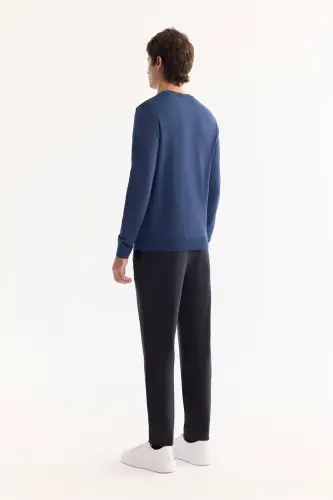 Men's Navy Blue Knit Sweater - 4