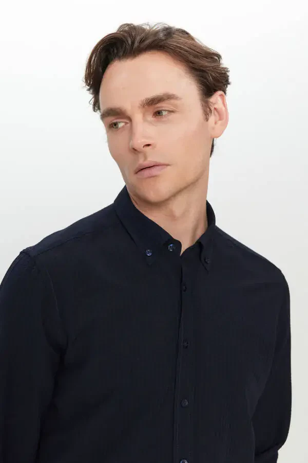 Men's Navy Blue Slim Fit Narrow Cut Buttoned Collar Textured Gaufré Patterned Shirt - 4