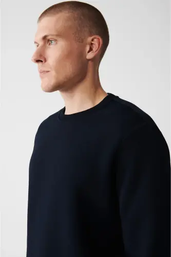 Men's Navy Unisex Sweatshirt - AVVA (1)