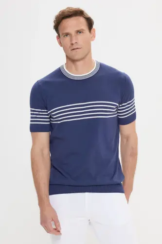 Men's Navy-White Standard Fit Regular Fit 100% Cotton Striped Crew Neck Knitted T-Shirt-Navy - 1