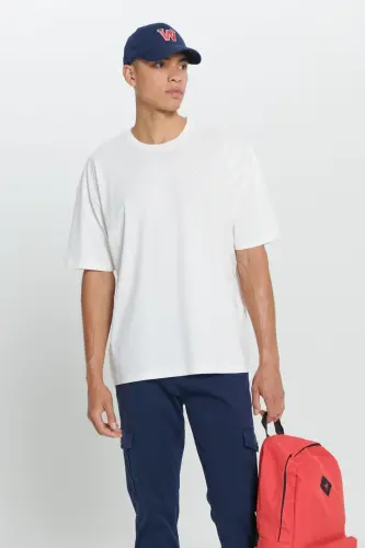 Men's Off-White Oversize Fit Loose Cut 100% Cotton Printed Crew Neck T-Shirt - 3