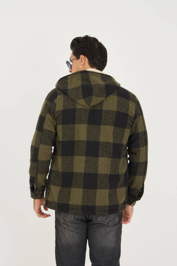 Men's oversized plaid lumberjack jacket with hood and fur lining, in khaki. - 5