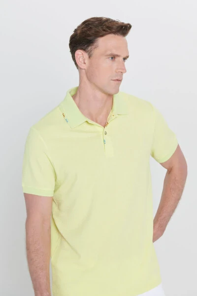 Men's Peanut Green Slim Fit Narrow Cut Polo Neck Printed Cotton T-shirt - 4