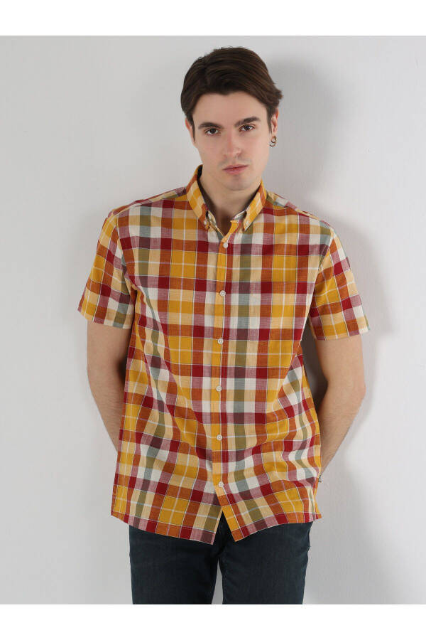 Men's plaid, multi-colored, short-sleeved, regular fit shirt. - 3