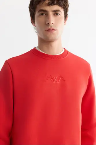 Men's Red Crew Neck 3 Thread Brushed Sweatshirt - AVVA (1)
