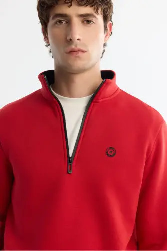 Men's Red Stand-Up Collar Zippered 3 Threaded Brushed Sweatshirt E001020-Red - AVVA (1)