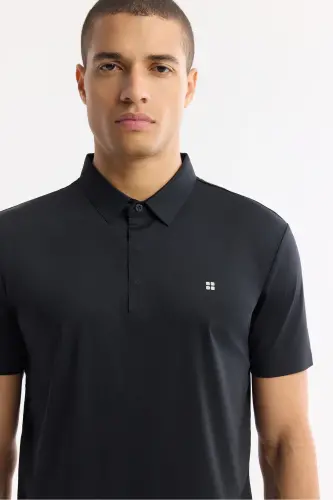Men's Regular Fit Black Wrinkle-Resistant Polo Collar Technical Fabric T-Shirt A51Y1155-Black - AVVA (1)