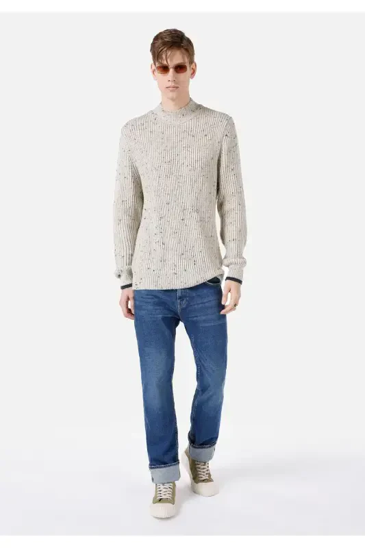 Men's regular fit fisherman's neck sweater, stone color. - 3