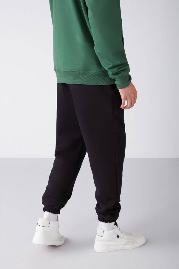 Men's Regular Fit Sweatpants - 9