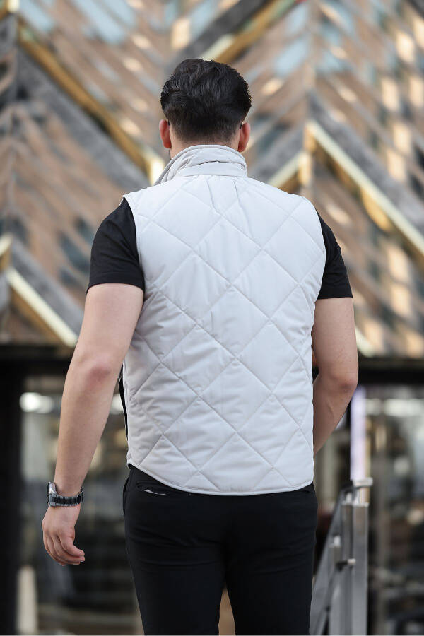 Men's Seasonal Vest - 5