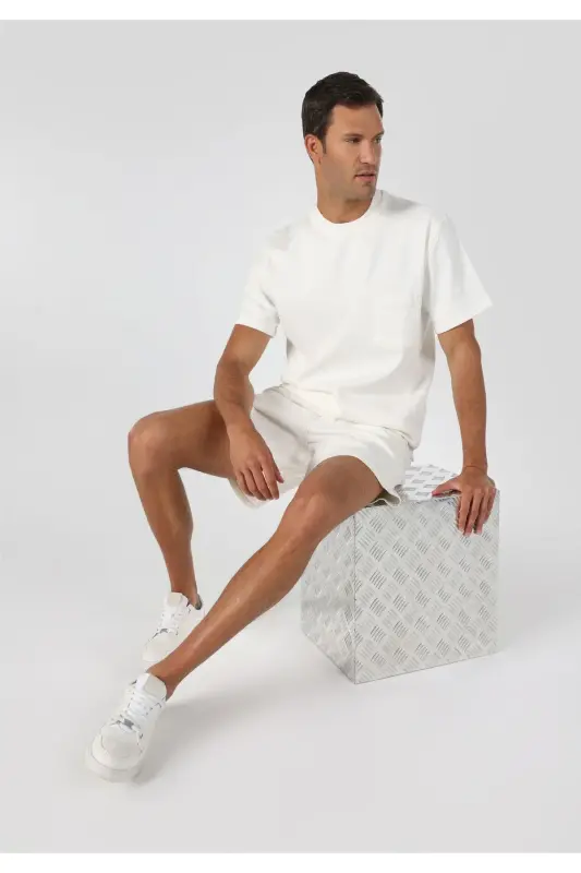 Men's short sleeve, bisiklet yaka, natural fabric, regular fit t-shirt. - 3