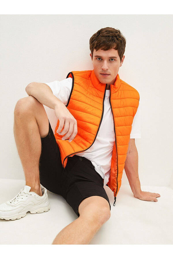 Men's slim fit, stand collar puffer vest - 2