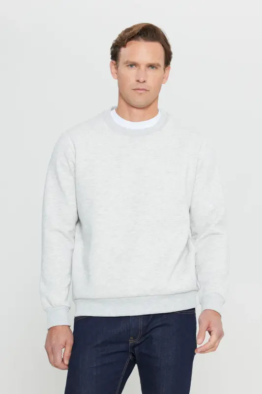 Men's Snow Melange Standard Fit Regular Cut Fleece Lined 3-Thread Crew Neck Sweatshirt - SNOW MELANGE - 1