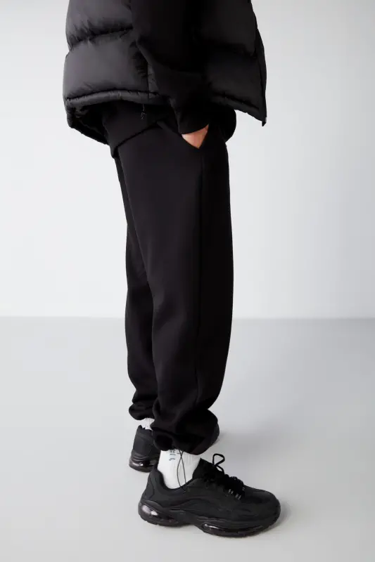 Men's Soft Fleece Lined Comfortable Elastic Hem Comfort Fleece Black Sweatpants-Black - 3