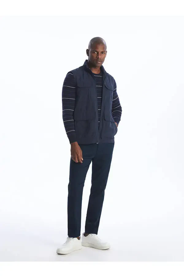 Men's standard fit, v-neck vest. - 3