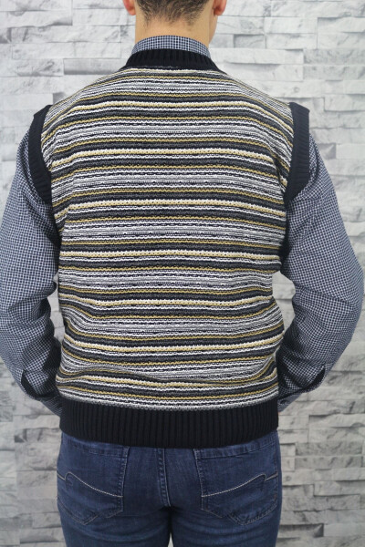 Men's Striped Sweater - 3