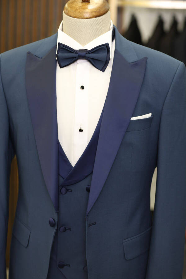 Men's Tuxedo Wedding Suit with Swallowtail Collar Italian Cut Slim Fit Jacket Vest Pants Bow Tie - Indigo - 4