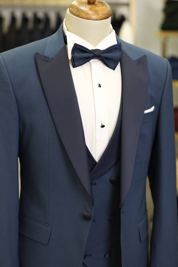 Men's Tuxedo Wedding Suit with Swallowtail Collar Italian Cut Slim Fit Jacket Vest Pants Bow Tie - Indigo - 5