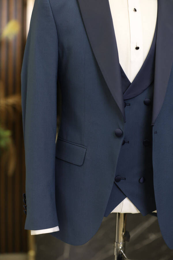 Men's Tuxedo Wedding Suit with Swallowtail Collar Italian Cut Slim Fit Jacket Vest Pants Bow Tie - Indigo - 6