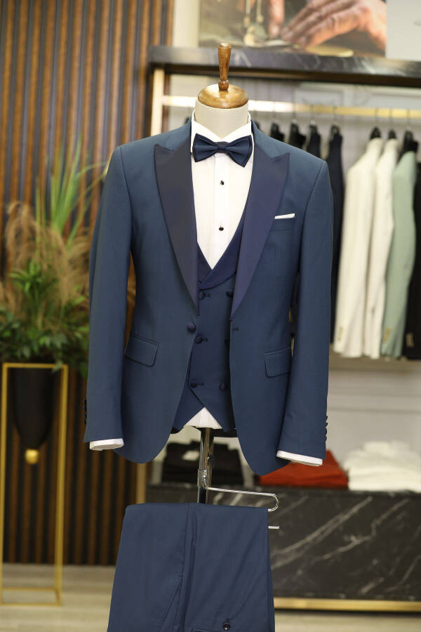 Men's Tuxedo Wedding Suit with Swallowtail Collar Italian Cut Slim Fit Jacket Vest Pants Bow Tie - Indigo - 7