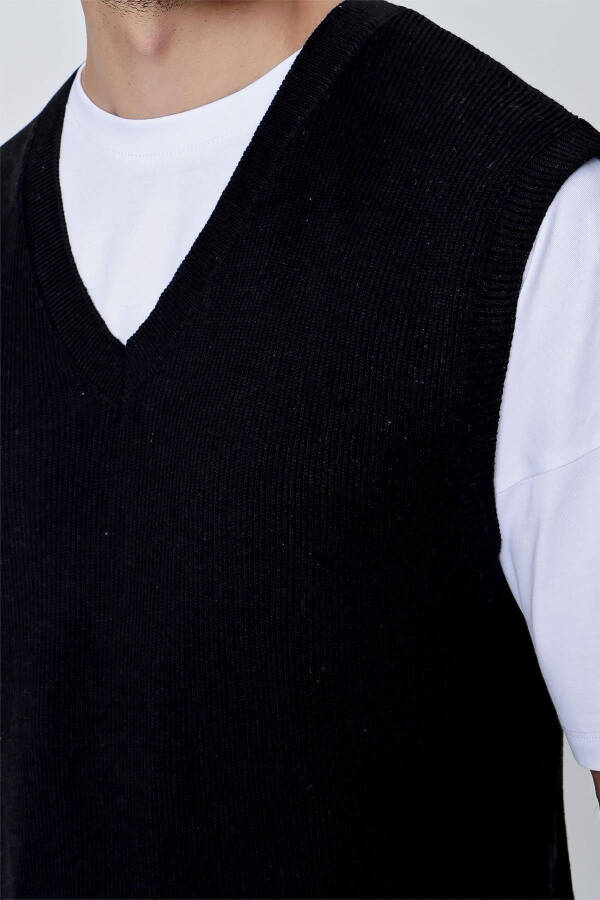 Men's V-Neck Relaxed Fit Cotton Knit Sweater Black 22sm214 - 4