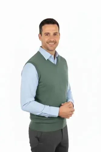 Men's V-Neck Solid Color Classic Model Relaxed Fit Full Fit Fine Wool Knit Sweater-Green - 3