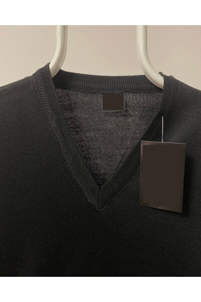 Men's V-Neck Sweater Fine Wool Knit Non-Pilling Self-Hemmed - 2