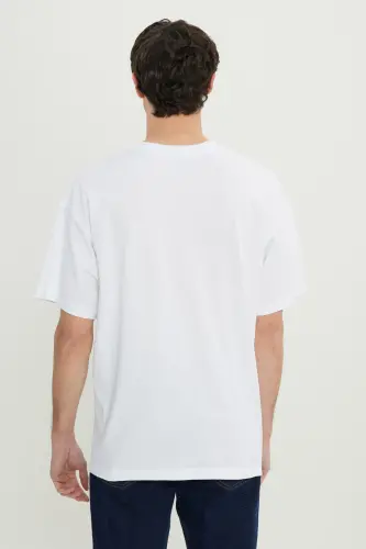 Men's White 100% Cotton Oversize Fit Comfort Fit Crew Neck Printed T-shirt - 1