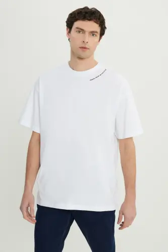 Men's White 100% Cotton Oversize Fit Comfort Fit Crew Neck Printed T-shirt - 3