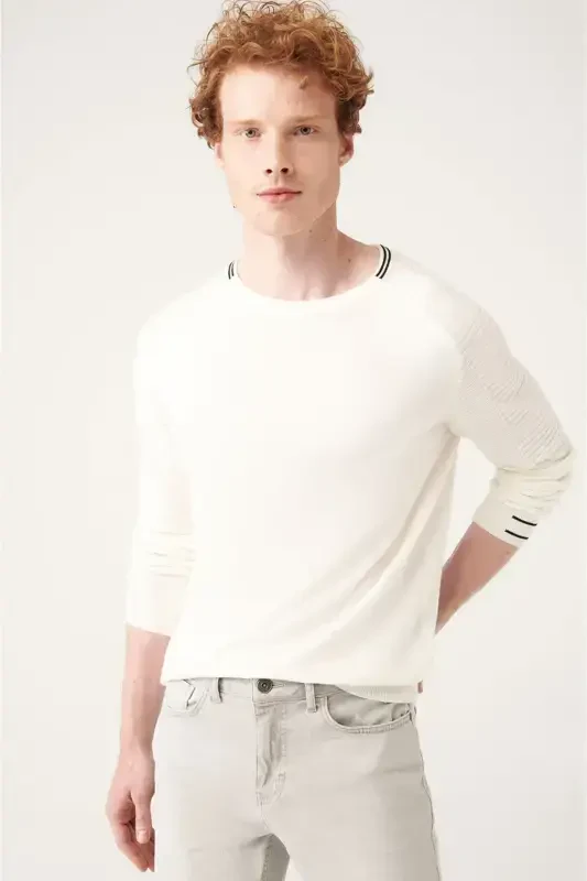 Men's White Crew Neck Knit Sweater - 5