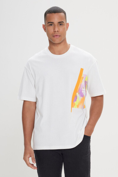 Men's White Loose Fit Oversized 100% Cotton Soft Touch Printed Crew Neck T-Shirt - 10