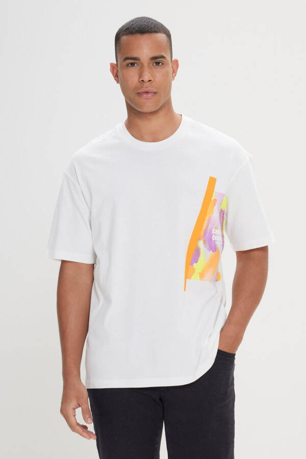 Men's White Loose Fit Oversized 100% Cotton Soft Touch Printed Crew Neck T-Shirt - 10