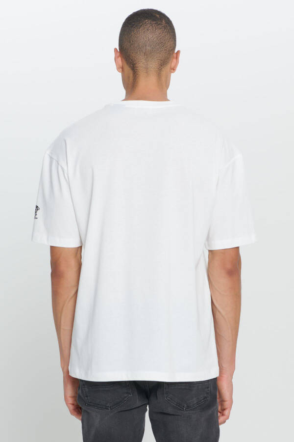 Men's White The Godfather Licensed Loose Fit Oversize 100% Cotton Crew Neck Printed T-Shirt - 6